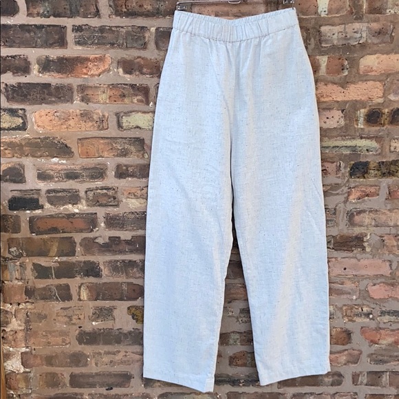 UNIQLO Hi rise flare pants - Picture 3 of 11